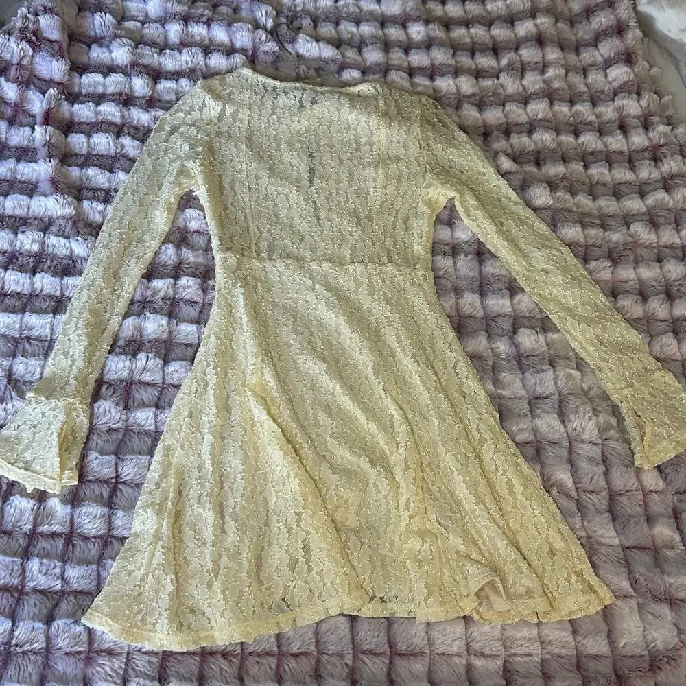 Free people Boho Festival Lace mini dress with long bell sleeves. Women S